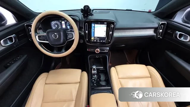 Volvo XC40 id 3742482 из Кореи 17