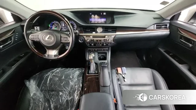 Lexus New ES300h id 3593537 из Кореи 17