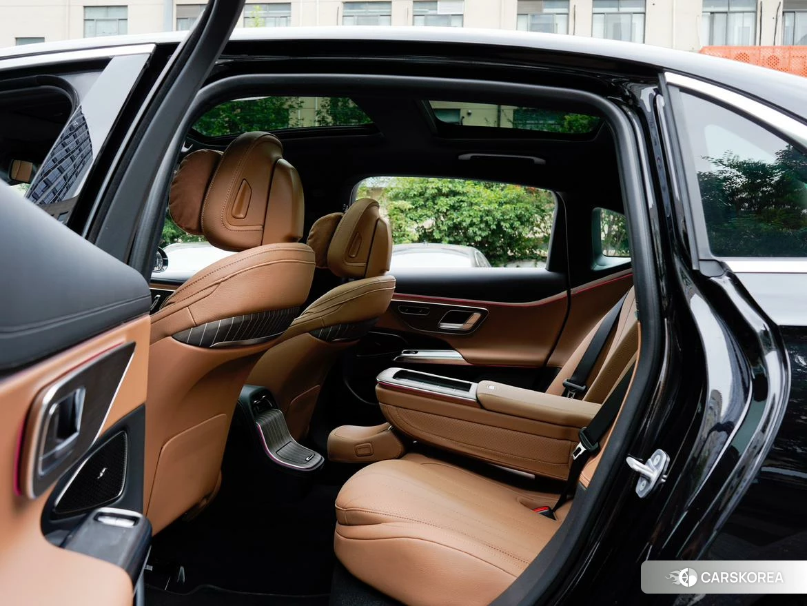 Mercedes-Benz E-class PHEV id 4467774 из Китая 16