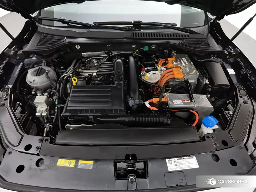 Volkswagen Passat plug-in hybrid id 4577667 из Китая 21
