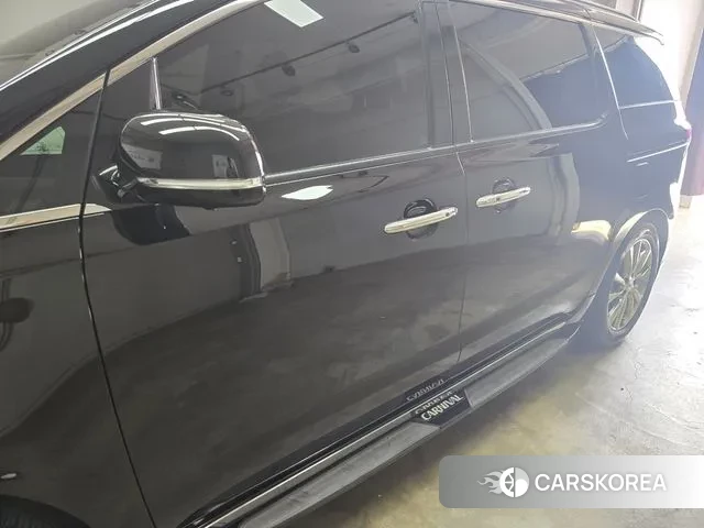 Kia The New Carnival id 3013912 из Кореи 16