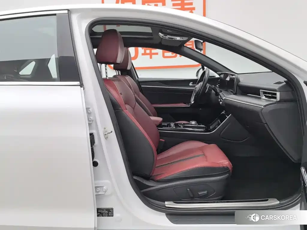 Kia K5 id 4583680 из Китая 21