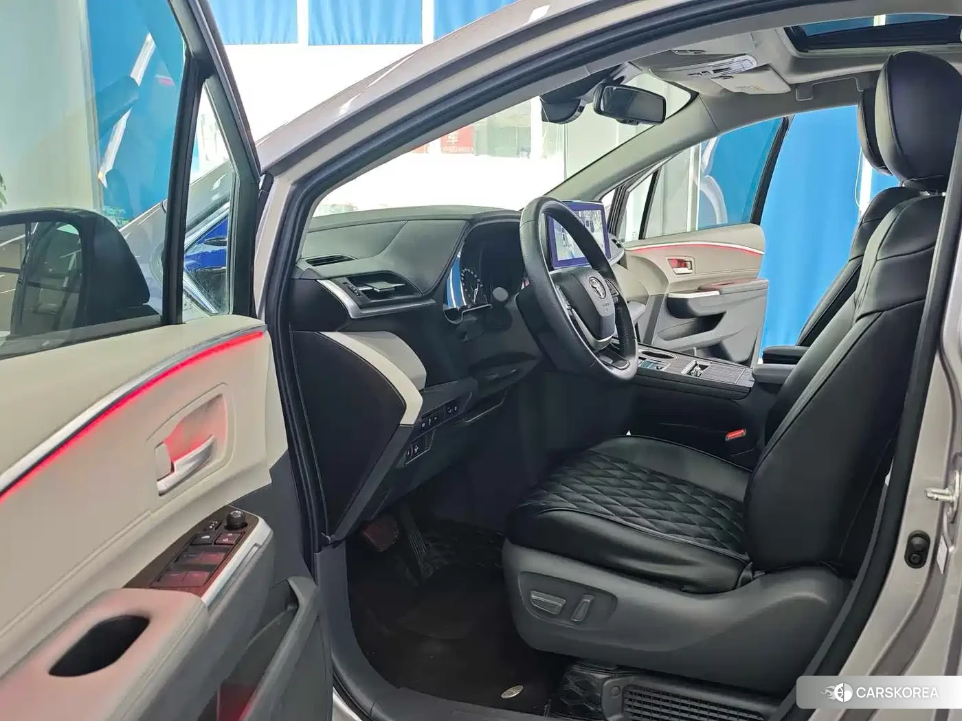 Toyota Sienna id 4681202 из Китая 30