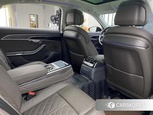 Audi A8 id 4259482 из Китая 8