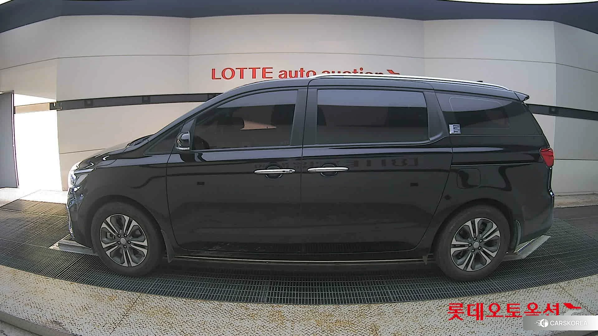 Kia Carnival id 4674183 из Кореи 34