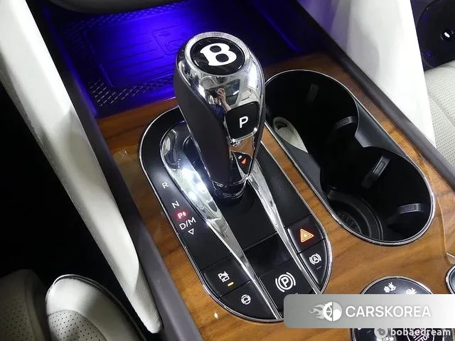 Bentley Bentayga id 3073956 из Кореи 17