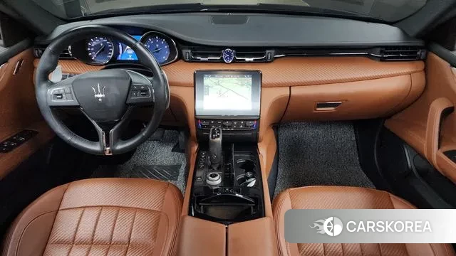 Maserati Quattroporte id 2940559 из Кореи 17