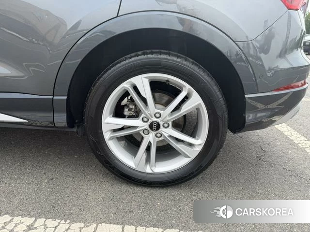 Audi Q3 id 4367456 из Китая 21