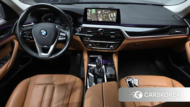 BMW 5 Series (G30) id 3879396 из Кореи 17