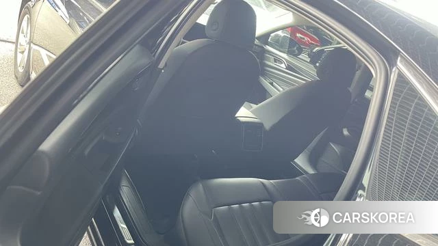 Volkswagen Passat PHEV id 4300422 из Китая 7