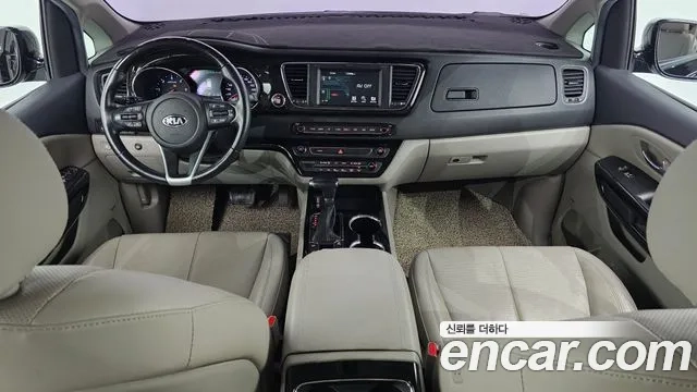 Kia The New Carnival id 2913035 из Кореи 17