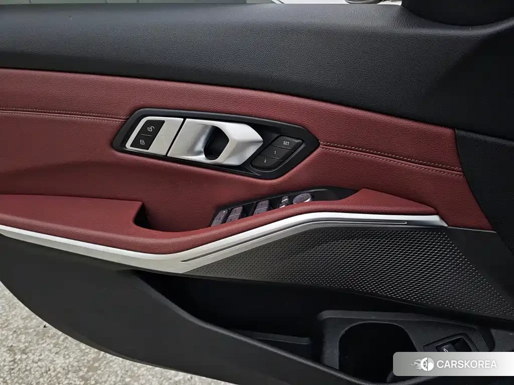 BMW 3 series id 4644468 из Китая 12