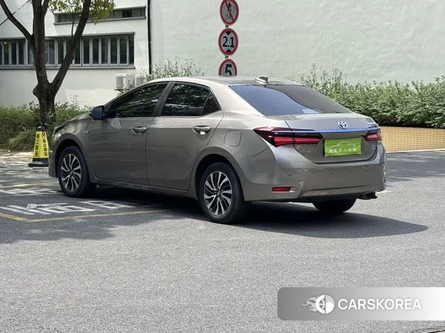 Toyota Corolla dual engine E+ id 4219571 из Китая 9