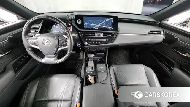 Lexus ES300h 7th generation id 3556111 из Кореи 17