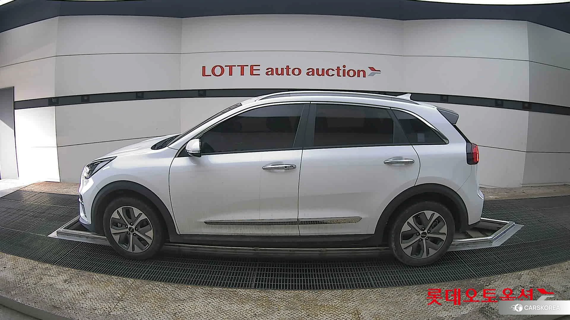 Kia Niro EV id 3875737 из Кореи 35
