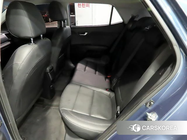 Kia Stonic id 4536689 из Кореи 17