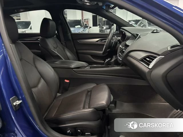 Cadillac CT5 id 4211196 из Китая 15