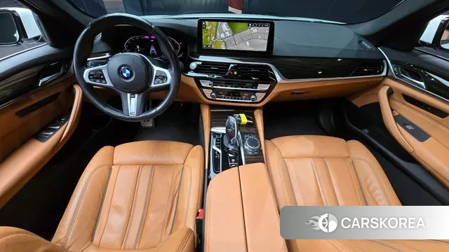 BMW 5 Series (G30) id 3488546 из Кореи 17