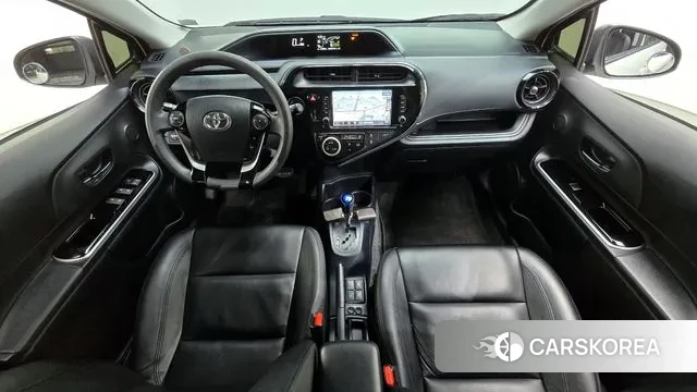 Toyota Prius C id 3039305 из Кореи 17