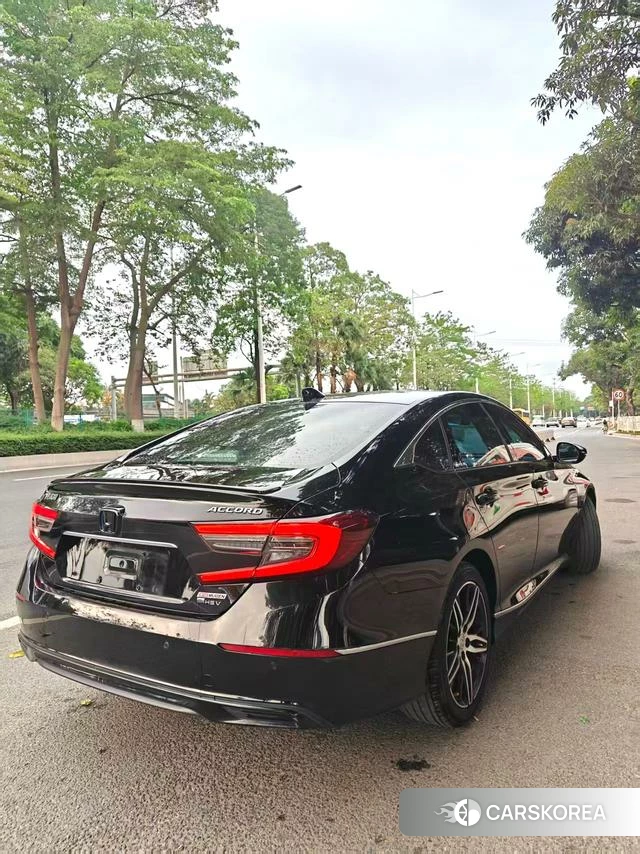 Honda Accord id 4290077 из Китая 12