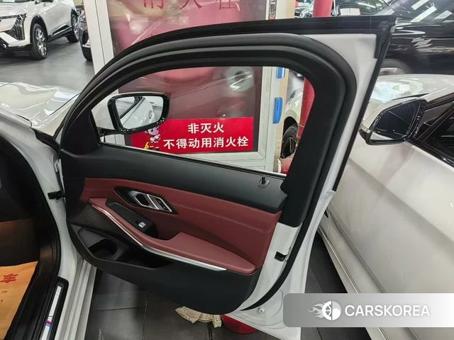 BMW 3 series id 4239373 из Китая 7