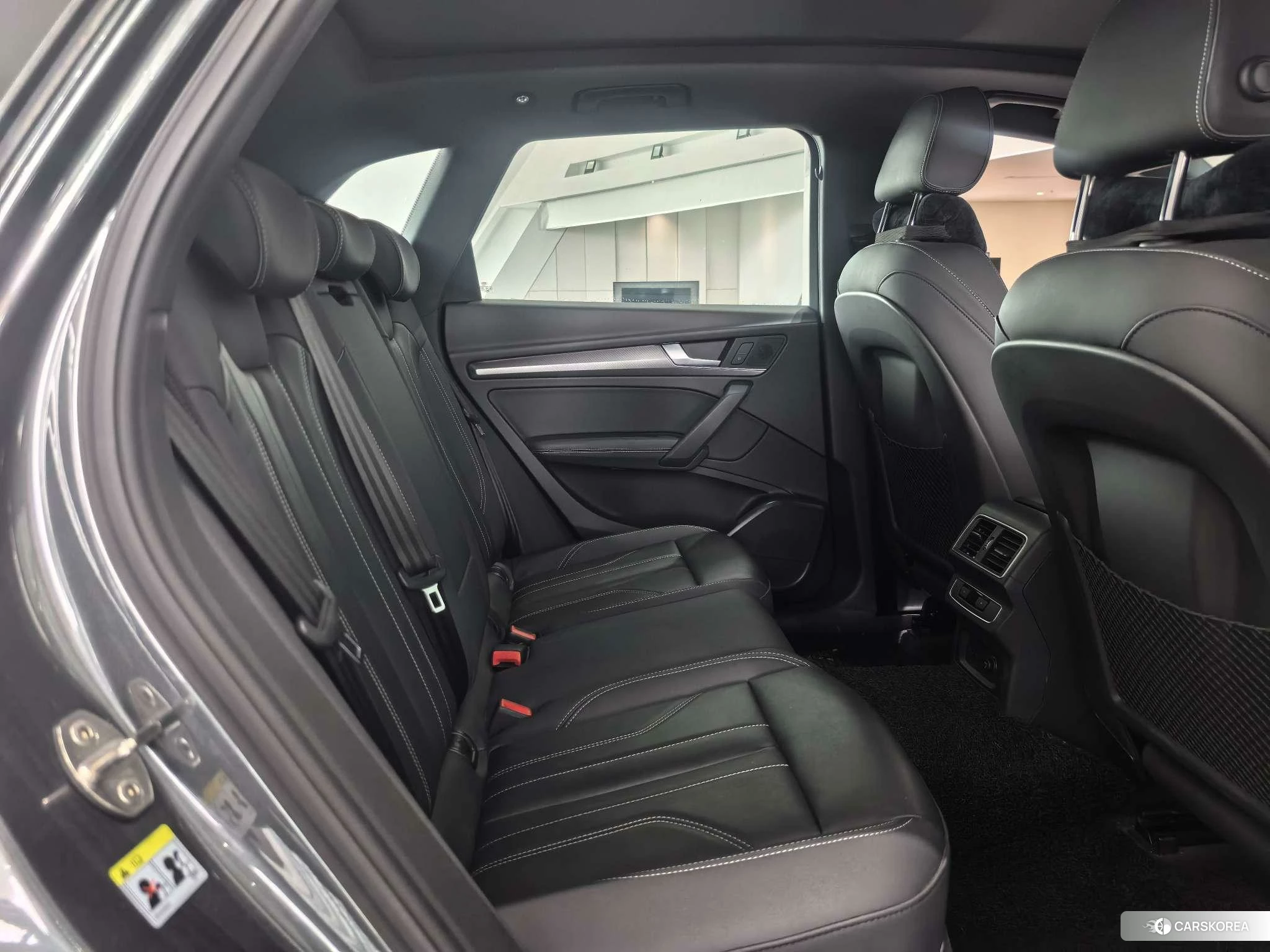 Audi Q5L id 4452614 из Китая 17