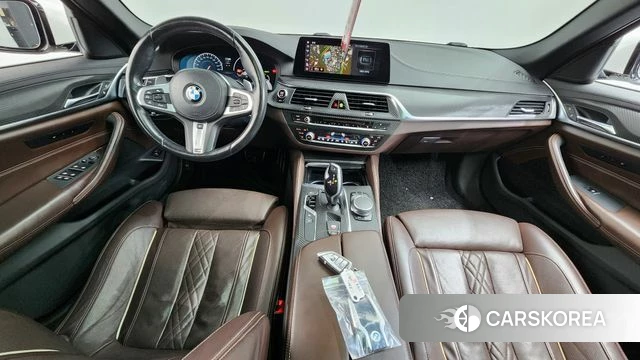 BMW 5 Series (G30) id 3807979 из Кореи 17