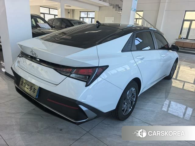 Hyundai Elantra id 4263449 из Китая 7