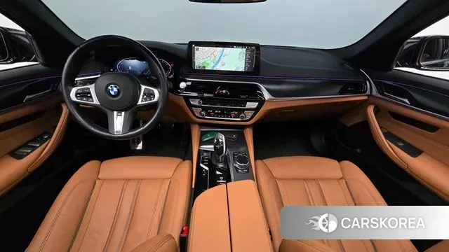 BMW 5 Series (G30) id 3442537 из Кореи 17