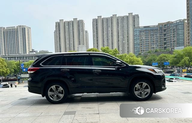 Toyota Highlander id 4328503 из Китая 17