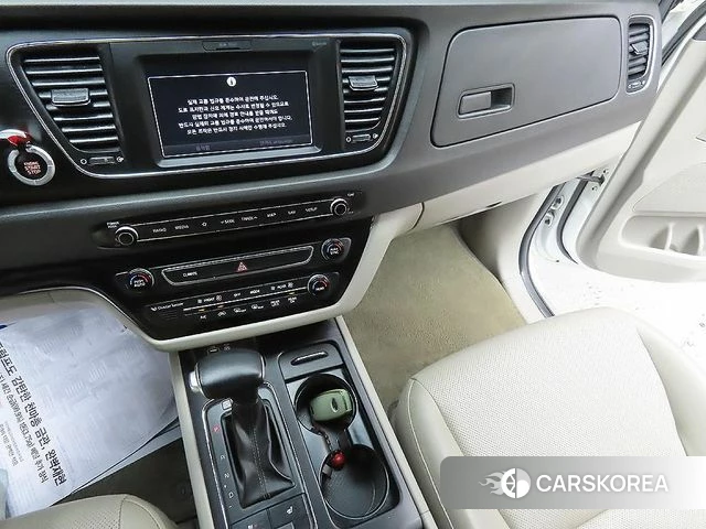 Kia All New Carnival id 4596498 из Кореи 17
