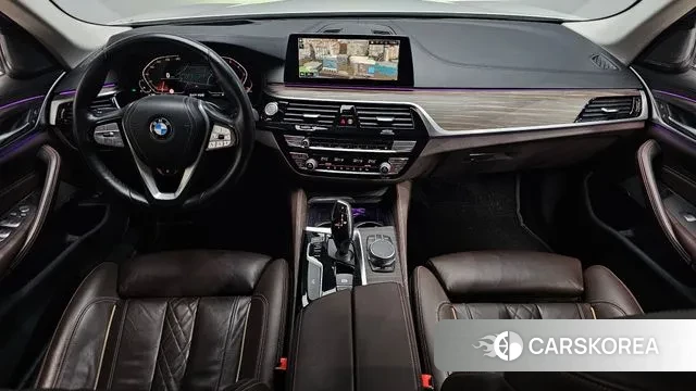 BMW 5 Series (G30) id 3691937 из Кореи 17