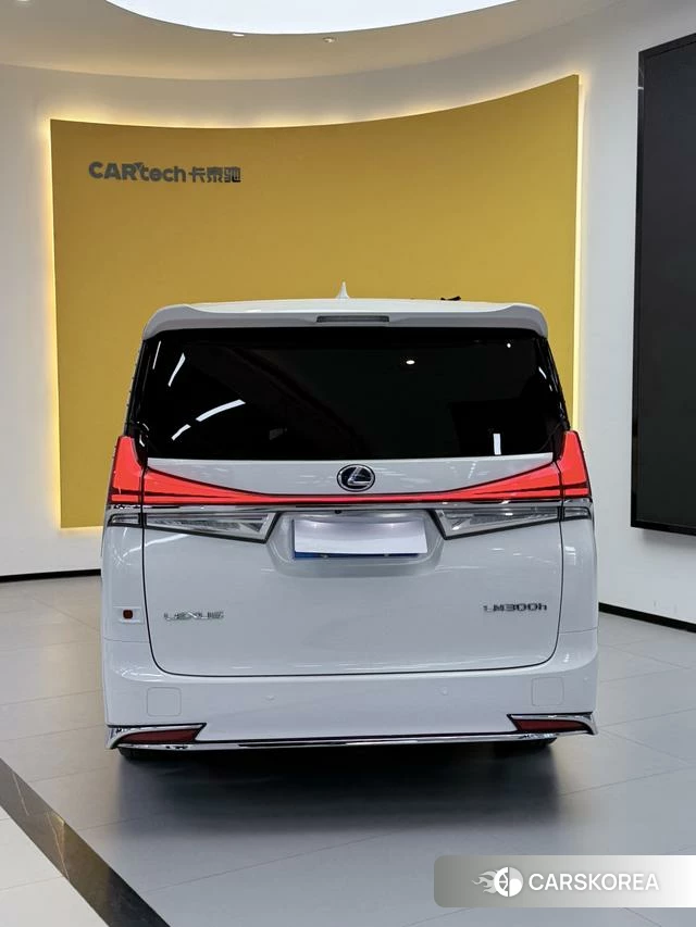 Lexus LM id 4336316 из Китая 12