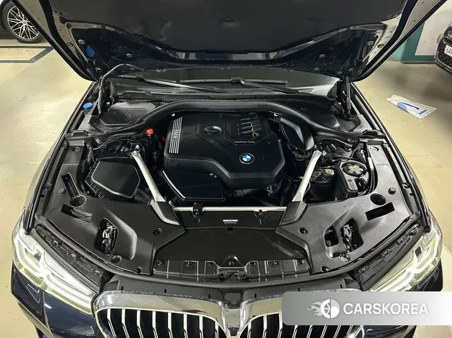 BMW 5 Series (G30) id 3543616 из Кореи 14