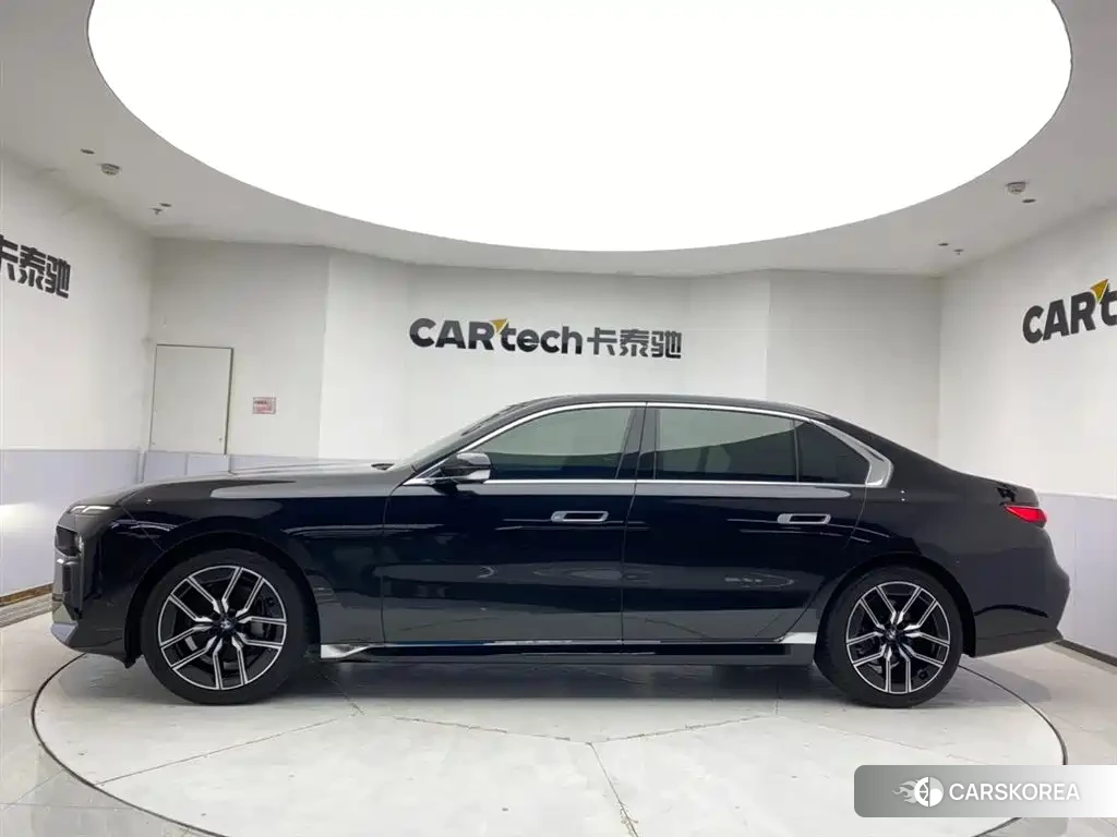 BMW 7 series id 4539099 из Китая 26