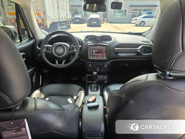 Jeep Renegade id 3844422 из Кореи 17