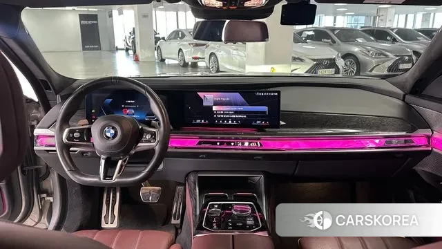 BMW 7 Series (G70) id 3644055 из Кореи 17