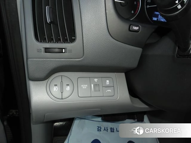 Hyundai The New Grand Starex id 4286313 из Кореи 9