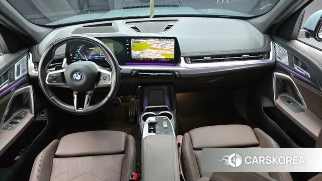 BMW iX1 (U11) id 3533910 из Кореи 17