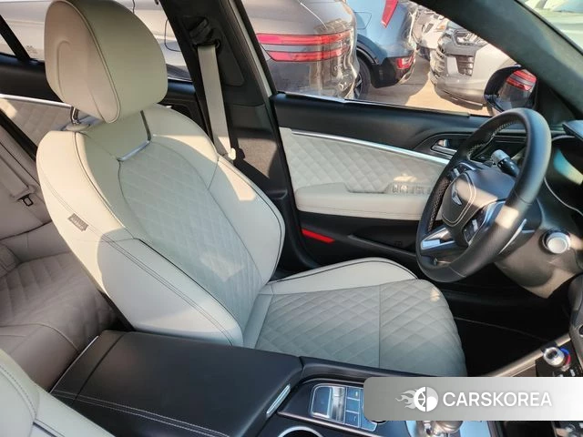 Genesis The New G70 id 3952688 из Кореи 17