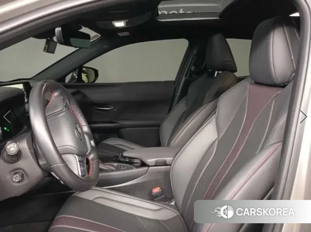 Lexus UX250h id 3625976 из Кореи 17