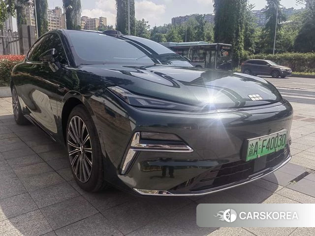 Geely Galaxy Galaxy Sparkle 8 PHEV id 4205610 из Китая 16