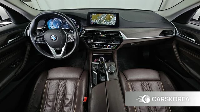 BMW 5 Series (G30) id 4424986 из Кореи 32