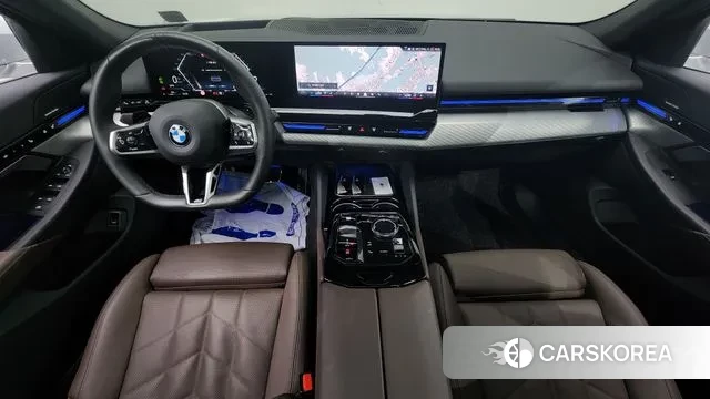 BMW 5 Series (G60) id 3057909 из Кореи 17