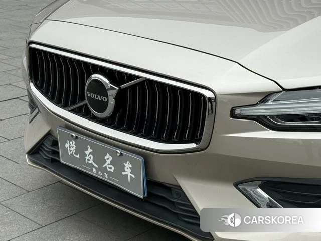 Volvo S60 id 4215695 из Китая 21