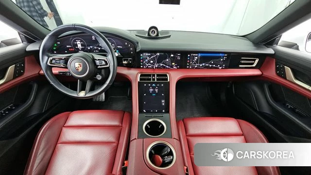 Porsche Taycan id 3941146 из Кореи 17