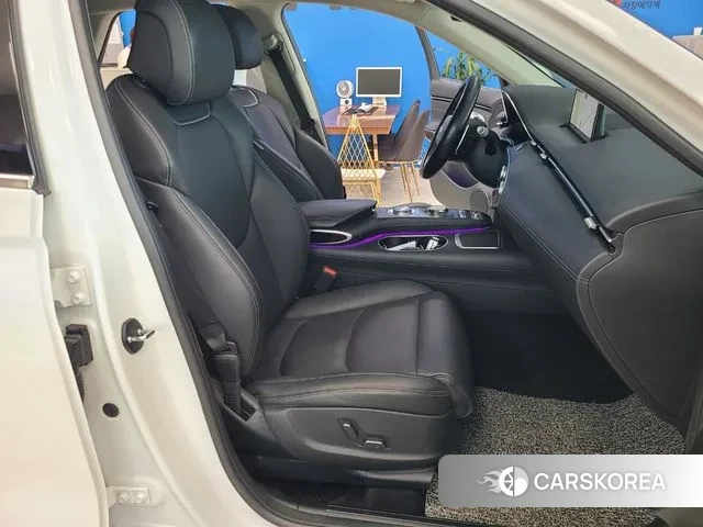 Genesis GV70 id 3021378 из Кореи 17