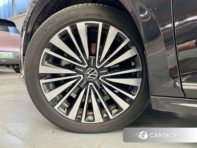 Volkswagen Passat id 4253872 из Китая 18