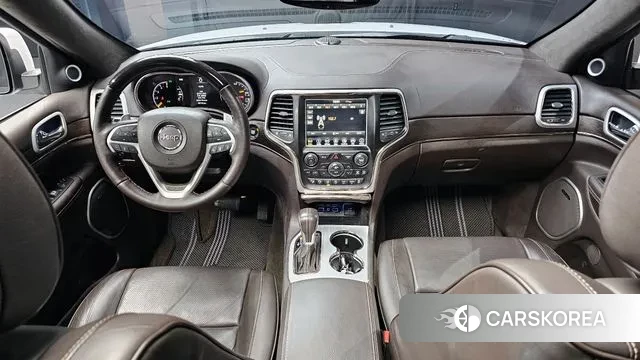 Jeep Grand Cherokee id 3703884 из Кореи 17