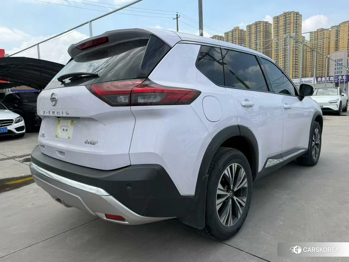 Nissan Qijun id 4512801 из Китая 7